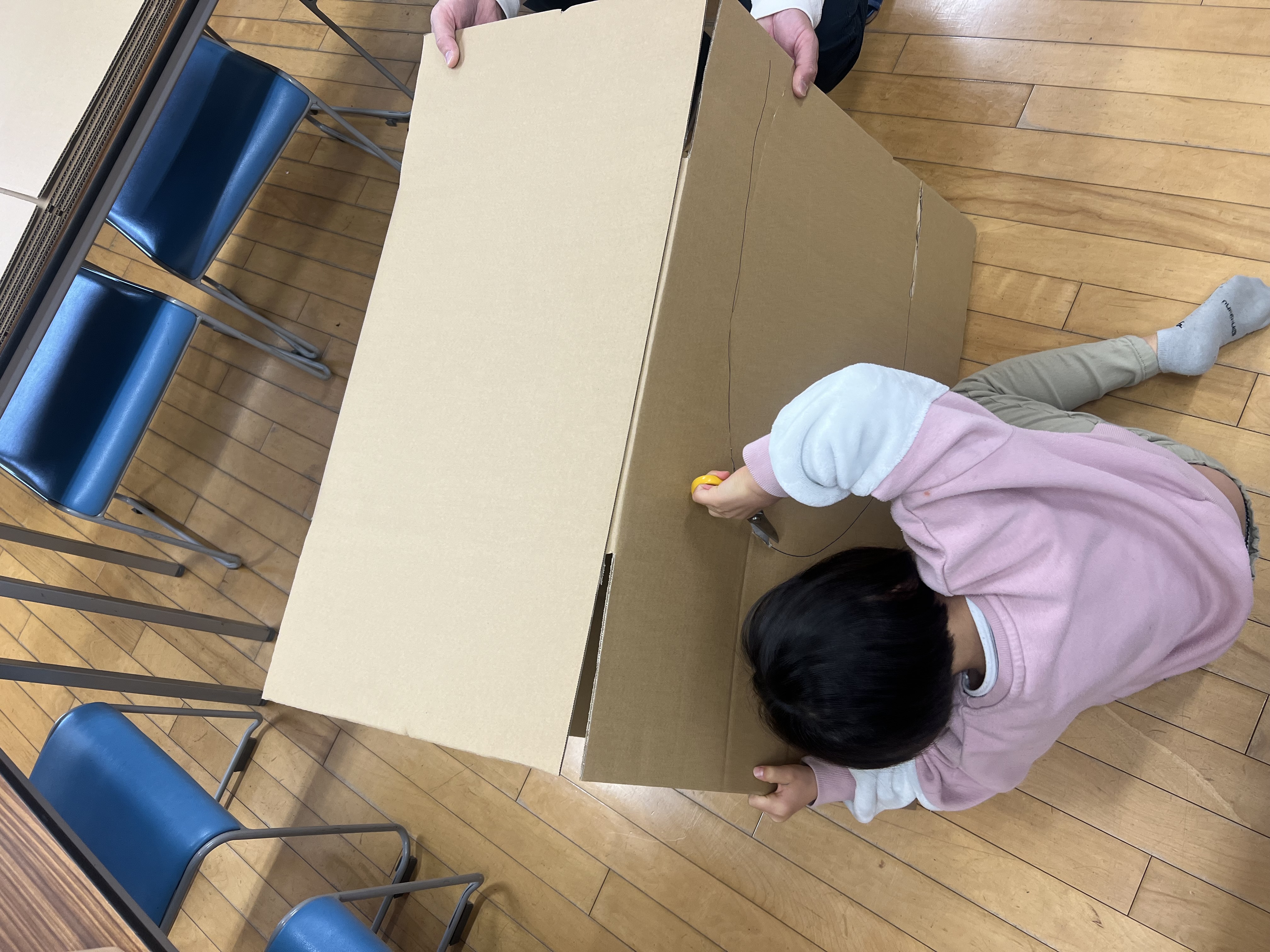 🌈ダンボールで何作ろう二次会