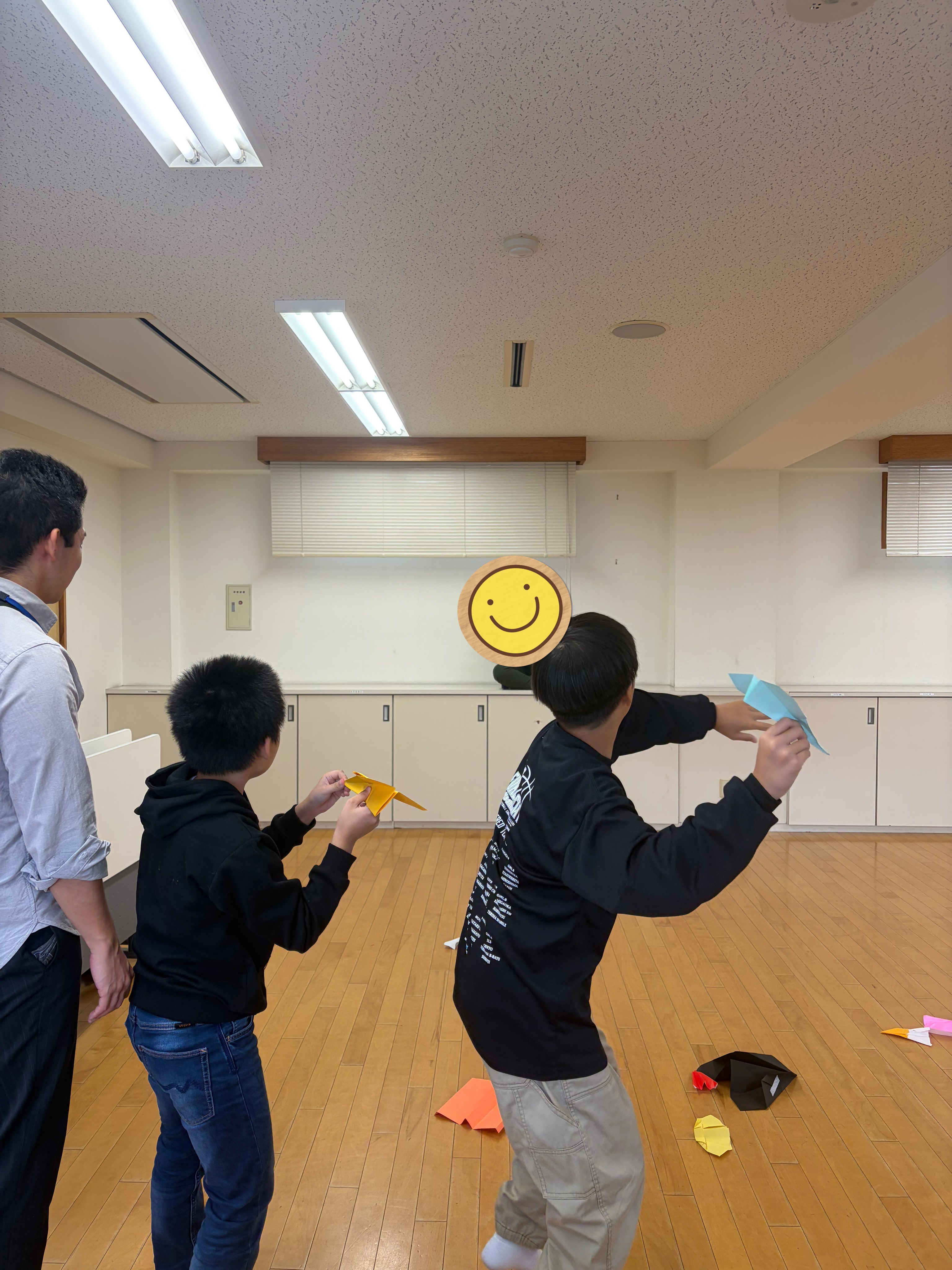 🌈紙飛行機を飛ばそう✈️🌈