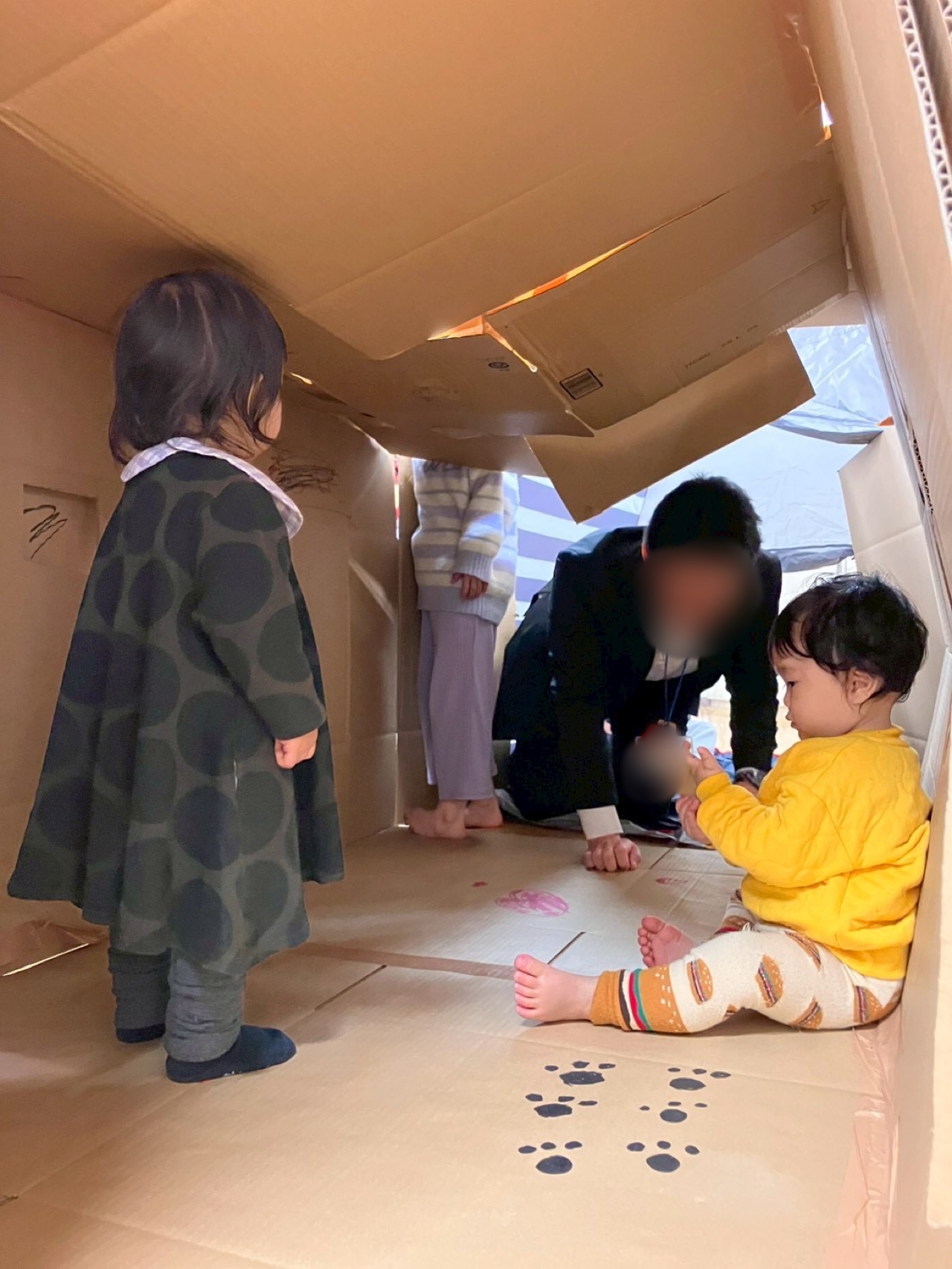 🌈ダンボールハウス作り🌈